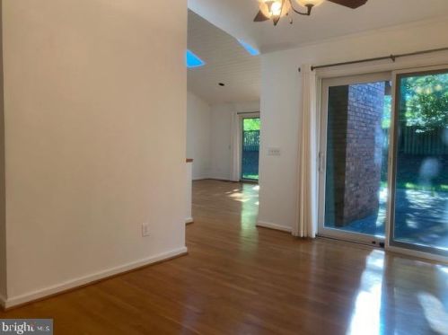 8108 Appalachian Ter, Rockville MD 20854-4050 exterior