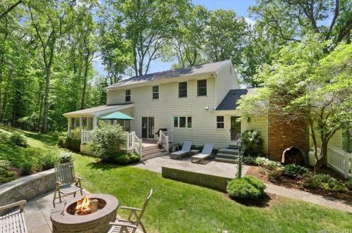 50 Washington Post Dr, Wilton, CT 06897-4631