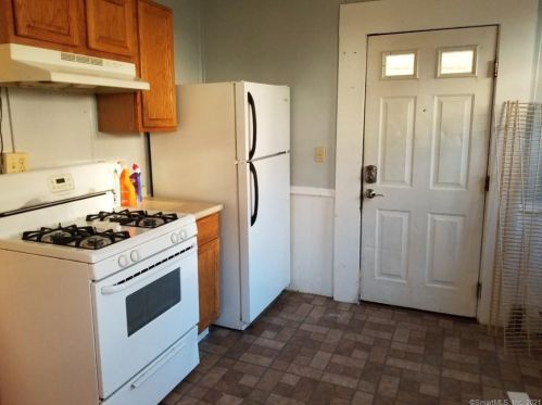 73 Prospect St, New Britain CT  06051-2524 exterior