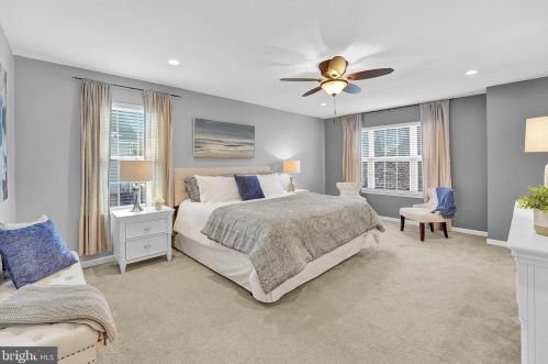 20 Venuti Dr, Chester PA 19014-3600 exterior