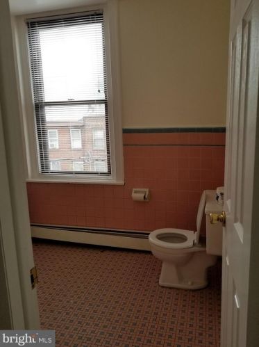 1600 4 St, Philadelphia PA 19148-1303 exterior