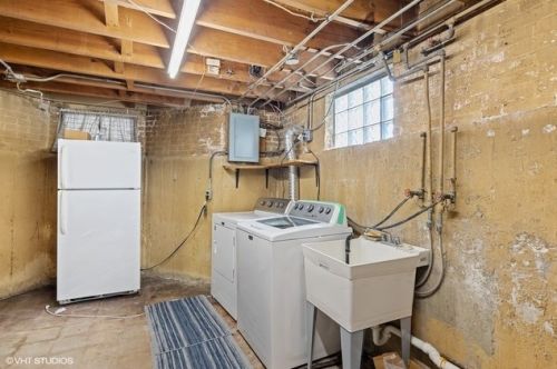 1719 77 Ave, Chicago IL 60707-4150 exterior