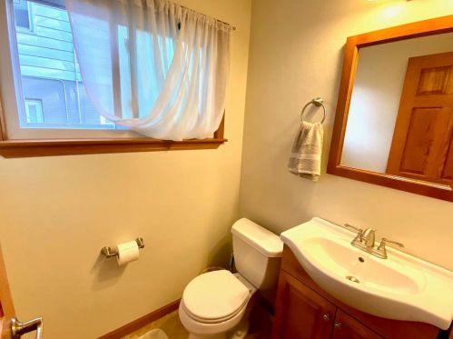 1342 90, Milwaukee WI 53214-2842 exterior