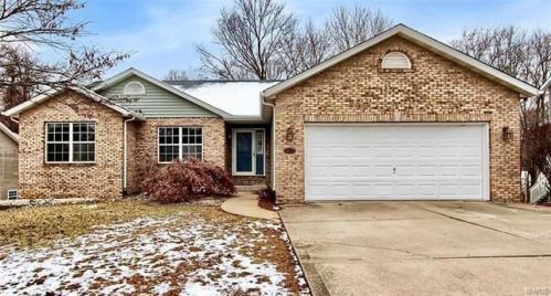 1571 Maplewood Ct, Edwardsville, IL 62025-3186
