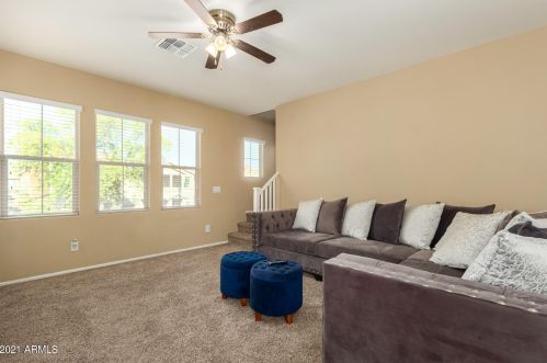 1947 77th Gln, Phoenix AZ  85035-5061 exterior