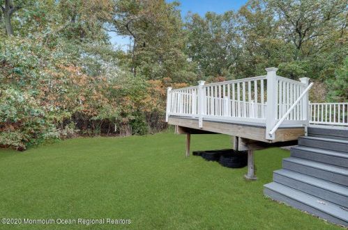 338 New Central Ave, Jackson Twp NJ 08527-2952 exterior