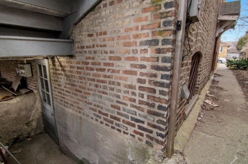 7609 Perry Ave, Chicago IL 60628-6827 exterior