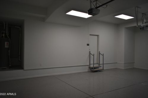 1825 Cinnabar Ave, Phoenix AZ  85020-1916 exterior