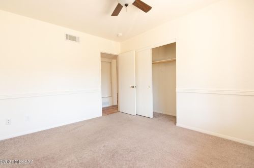 7437 Casablanca Dr, Tucson AZ 85704-1315 exterior