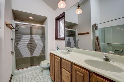 4714 Billingsgate Ln, Bull Valley IL 60098-8748 exterior