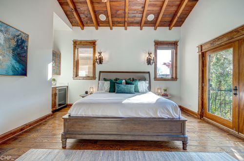 2732 Marshfield Ave, Chicago IL 60614-1016 exterior