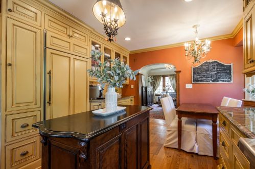 4531 Frederick Ave, Milwaukee WI 53211-3644 exterior