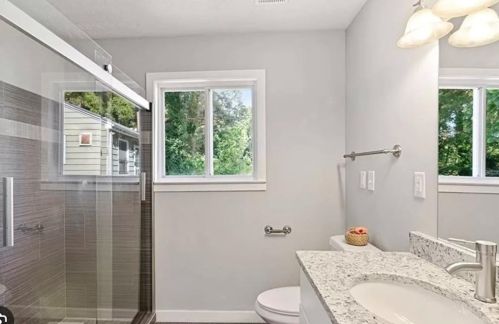 1385 Kenilworth Dr, Atlanta GA 30310-3941 exterior