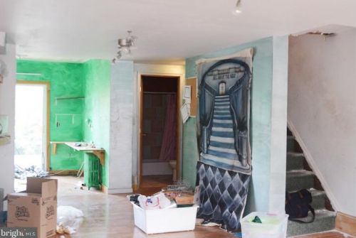 2029 Ellsworth St, Philadelphia PA 19146-3010 exterior