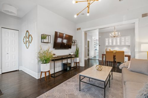 2019 Fletcher St, Chicago IL 60634-4006 exterior