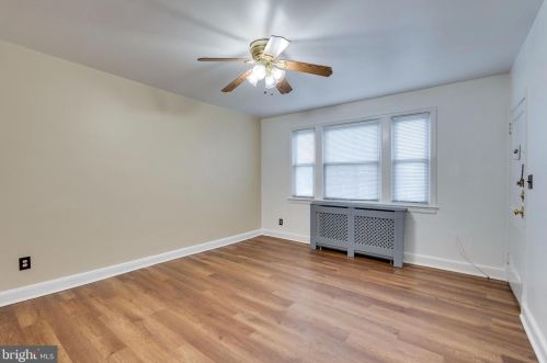 5228 4 St, Washington DC 20003-3481 exterior