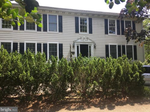 5103 Belt Rd, Washington DC  20016-4236 exterior