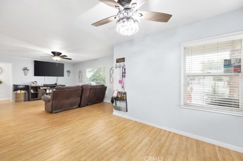 117 Loma Linda Dr, Bakersfield CA 93305-2926 exterior