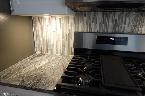 1525 Hicks St, Philadelphia PA  19146-4820 exterior