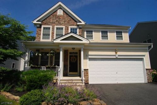 80 Helms Mill Rd, Hackettstown, NJ 07840-4172