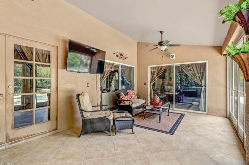 921 16 Ave, Naples FL 34117-2237 exterior