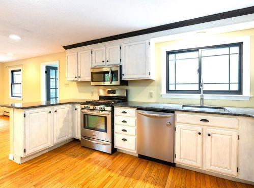 51 Logging Hill Rd, Concord NH  03304-3722 exterior