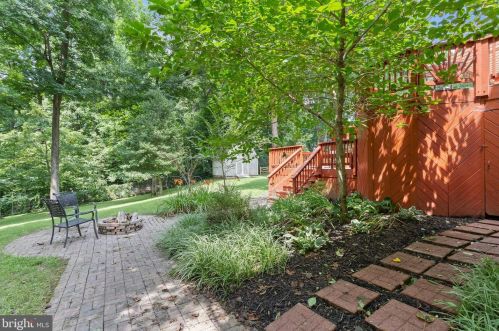 1432 Carlon Ct, Huntingtown MD 20639-2338 exterior