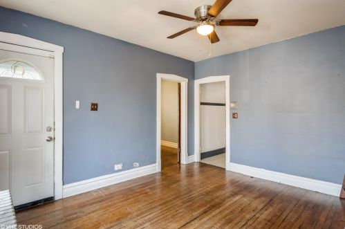 5312 California, Chicago IL 60625-3413 exterior