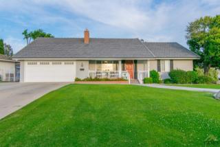 101 El Cerrito Dr, Bakersfield, CA 93305-1301