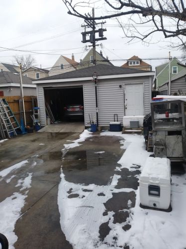 2835 Keeler Ave, Chicago IL 60646-4508 exterior