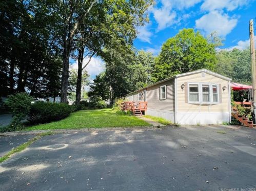 262 Shr Rd, Killingly CT 06241-1540 exterior