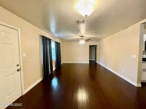 2726 La Cienega Dr, Tucson AZ  85715-3529 exterior