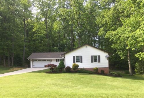 6617 Greenbrier Dr, Cleveland, OH 44141-1031