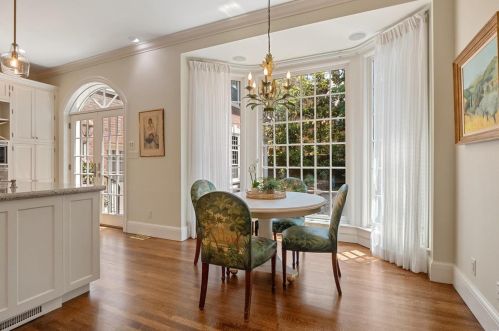 42 Westmoreland Pl, Saint Louis MO 63108-1227 exterior