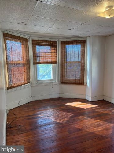 2038 5 St, Philadelphia PA 19148-2548 exterior