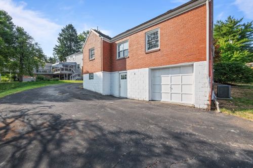 1299 Morrow Rd, Pittsburgh PA  15241-3501 exterior