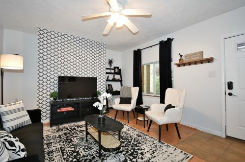 2609 Patterson St, Pittsburgh PA  15203-2724 exterior