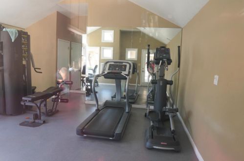 107 Monte Verano Ct, San Jose CA 95116-2658 exterior