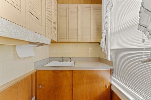 12 Prospect Ave, Norwalk CT 06850-3705 exterior