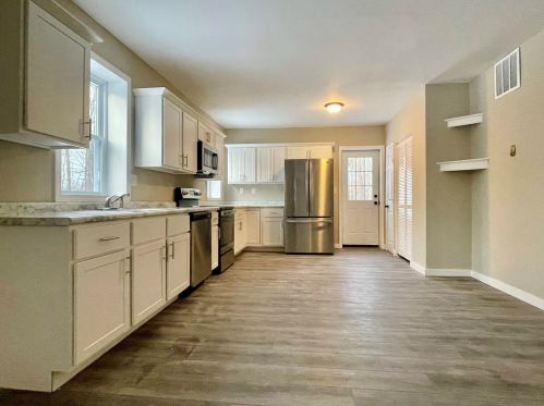 199 Clough Hl Rd, Concord NH 03307-1204 exterior