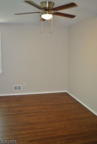 19 Dartmouth Ave, Bridgewater NJ  08807-3427 exterior