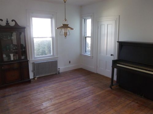 64 Crescent St, Providence RI  02907-3237 exterior