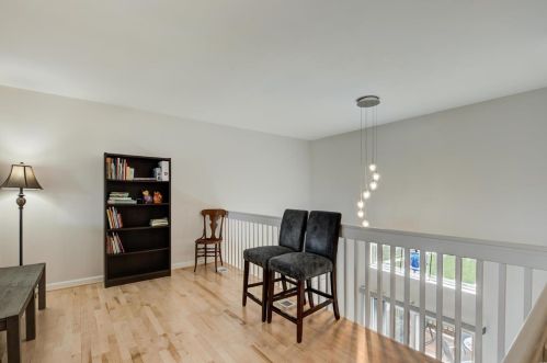 9416 Natalie Cir, Saint Louis MO 63132-3177 exterior