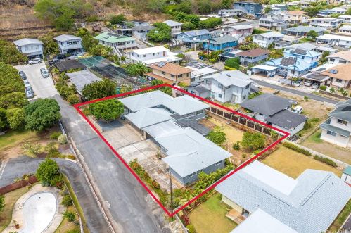 370 Elelupe Rd, Honolulu HI 96821-2248 exterior