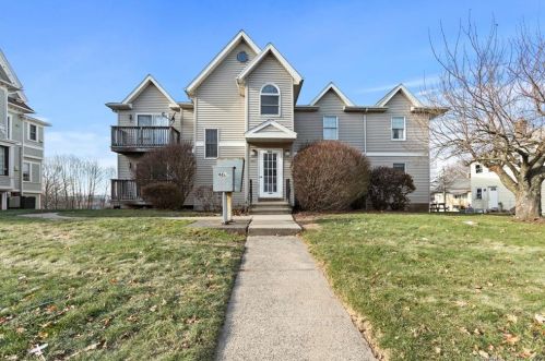 666 Broad St, Meriden CT  06450-4376 exterior