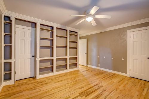 5006 Hall St, Dallas TX 75235-8814 exterior