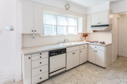 30 Emerson Pl, Valley Stream NY 11580-4101 exterior