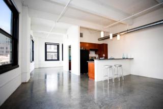 716 Los Angeles St, Los Angeles CA  90014-2168 exterior