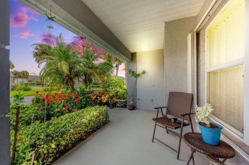 1051 Tuscany Dr, Fort Pierce, FL 34986-2188