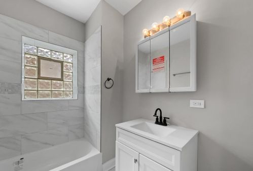 7141 Wabash Ave, Chicago IL 60628-7349 exterior